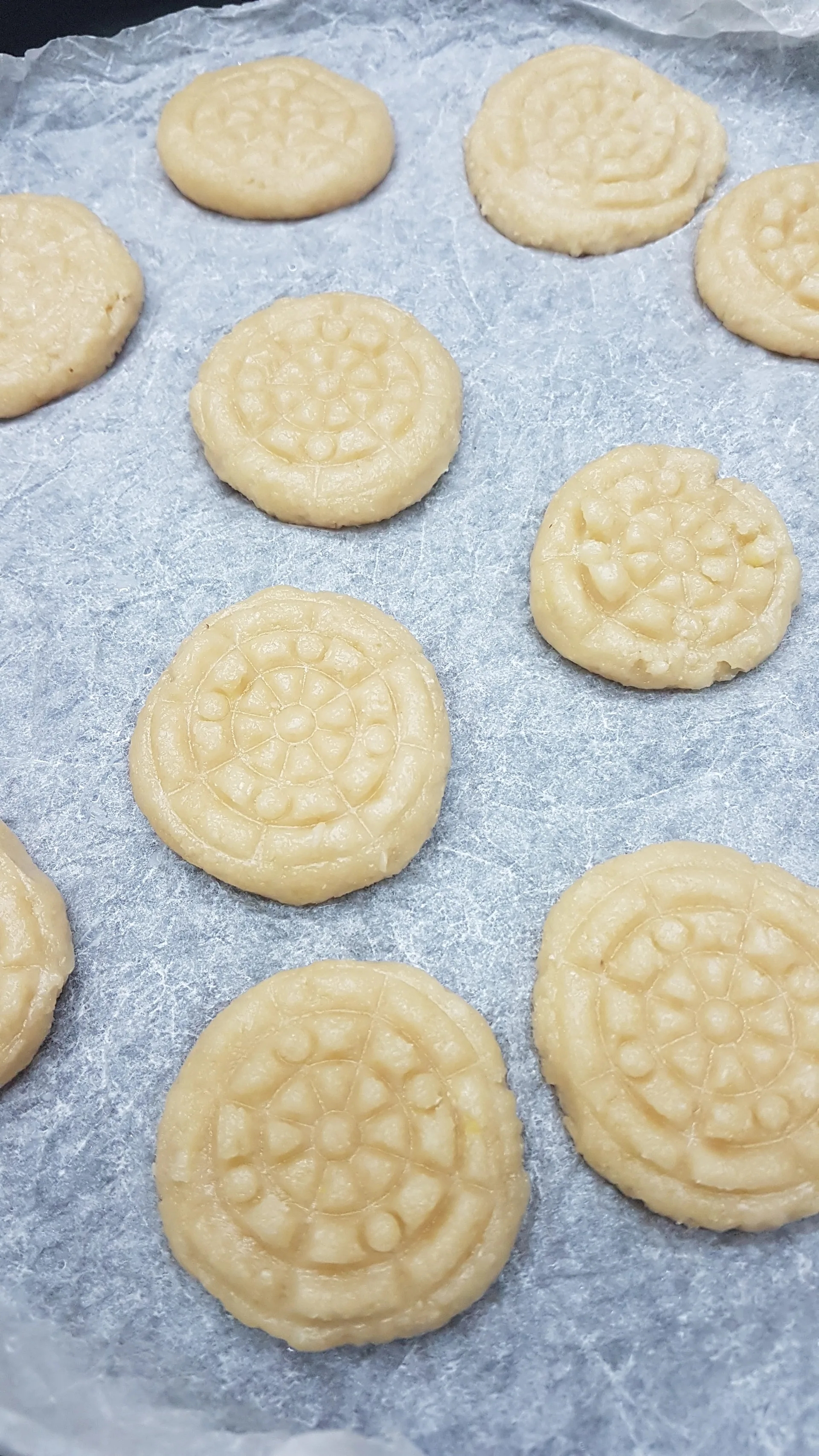 Biscotti con farina di mandorle senza zucchero ( ideale in un programma di dieta )