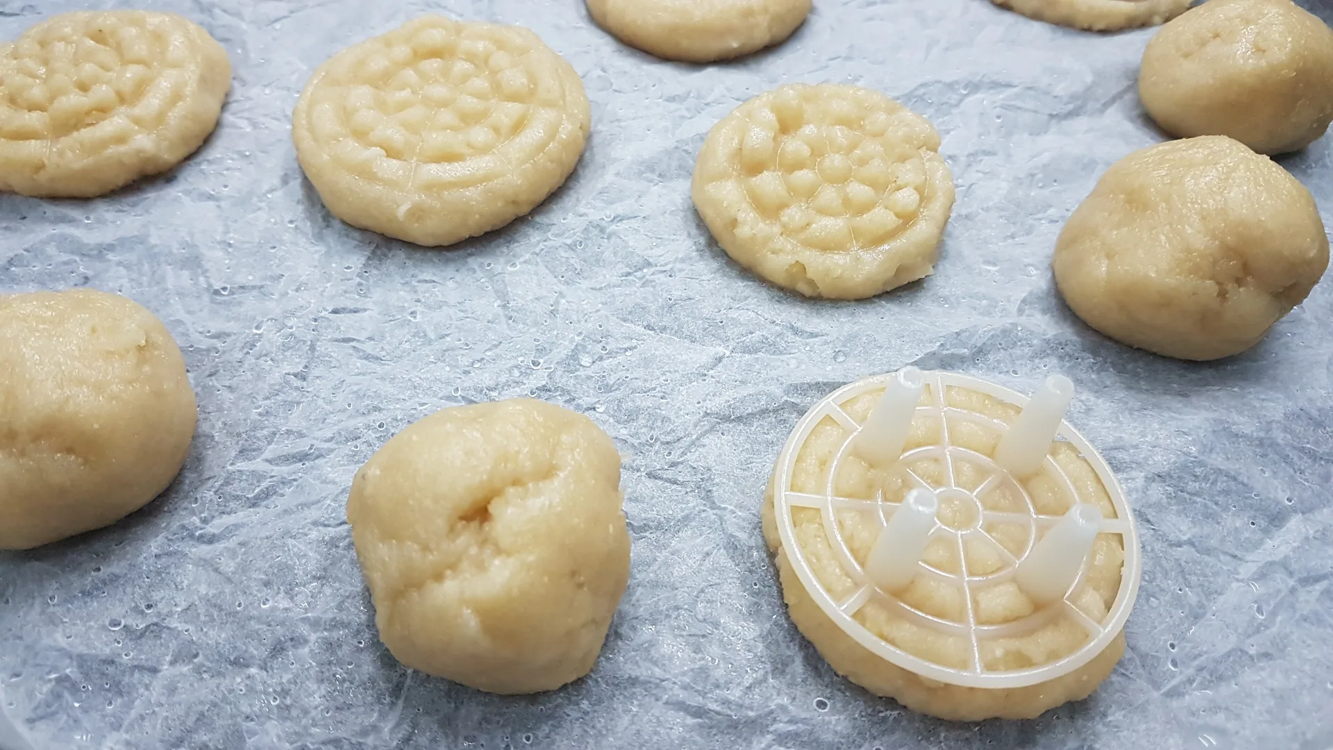 Biscotti con farina di mandorle senza zucchero ( ideale in un programma di dieta )