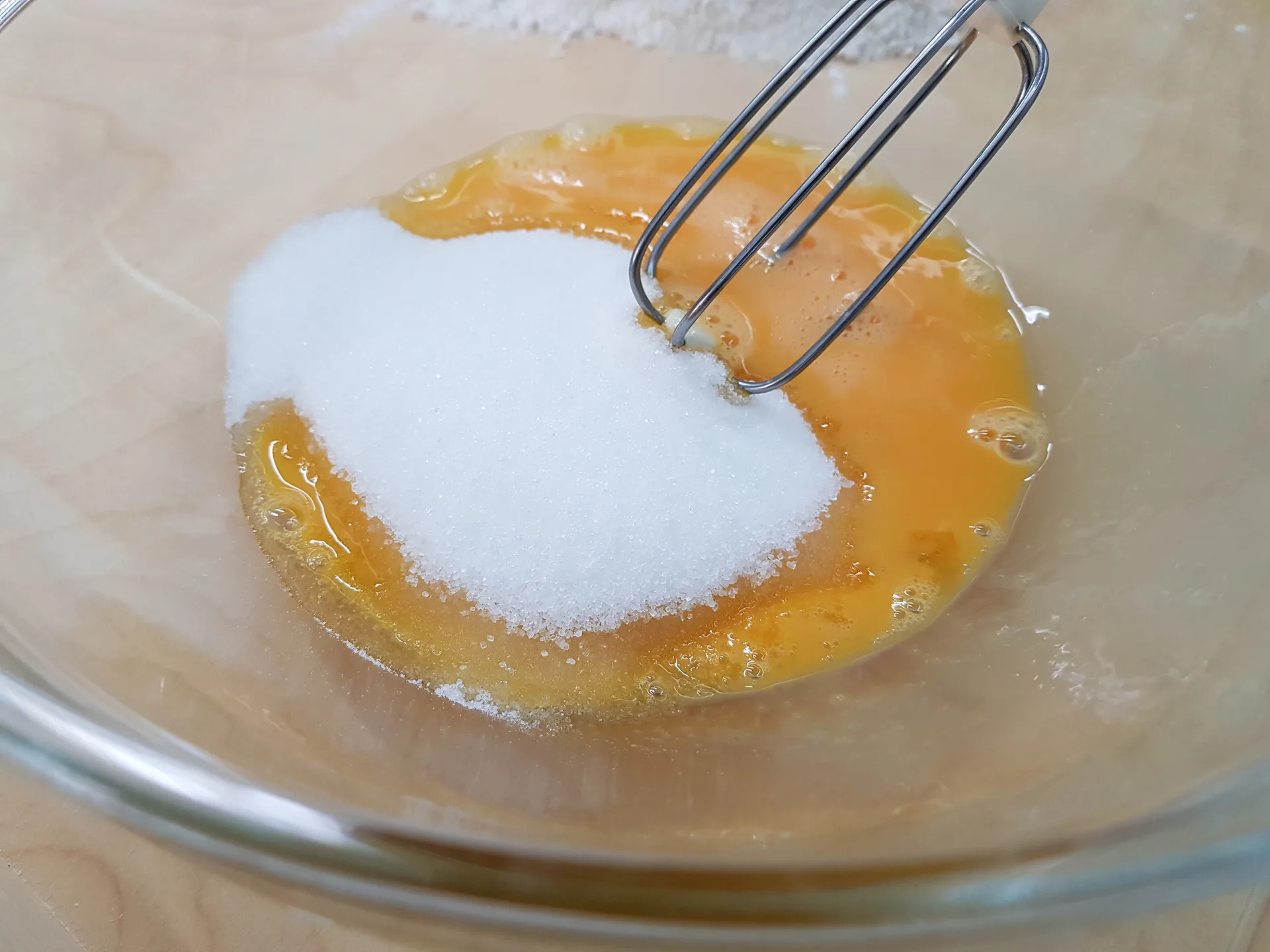 Bomboloni con farcia di fragole