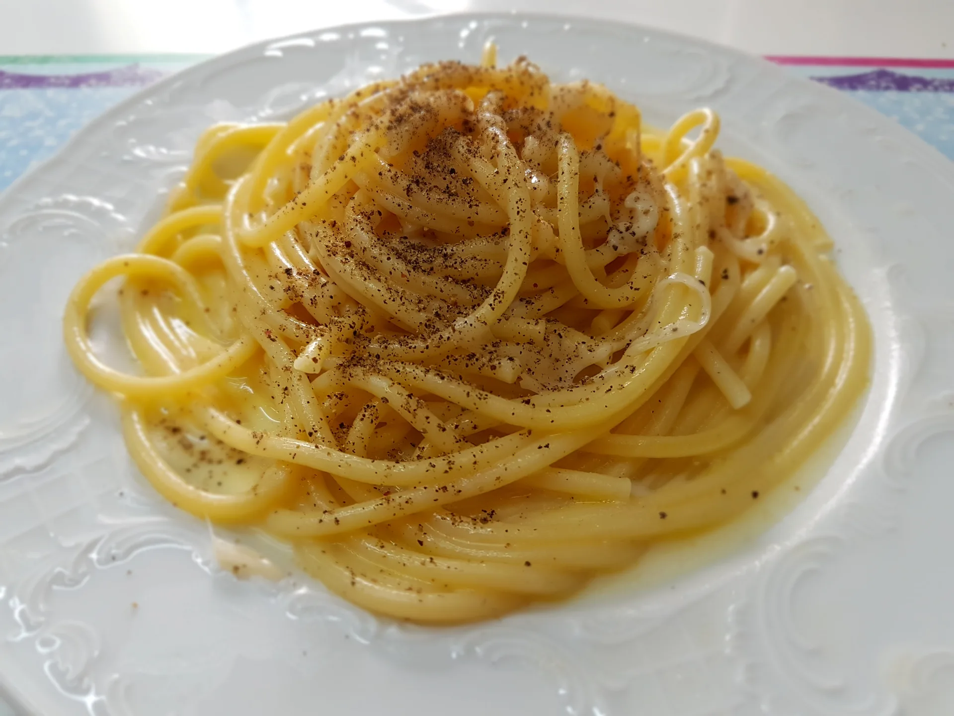 Bucatini cacio e pepe