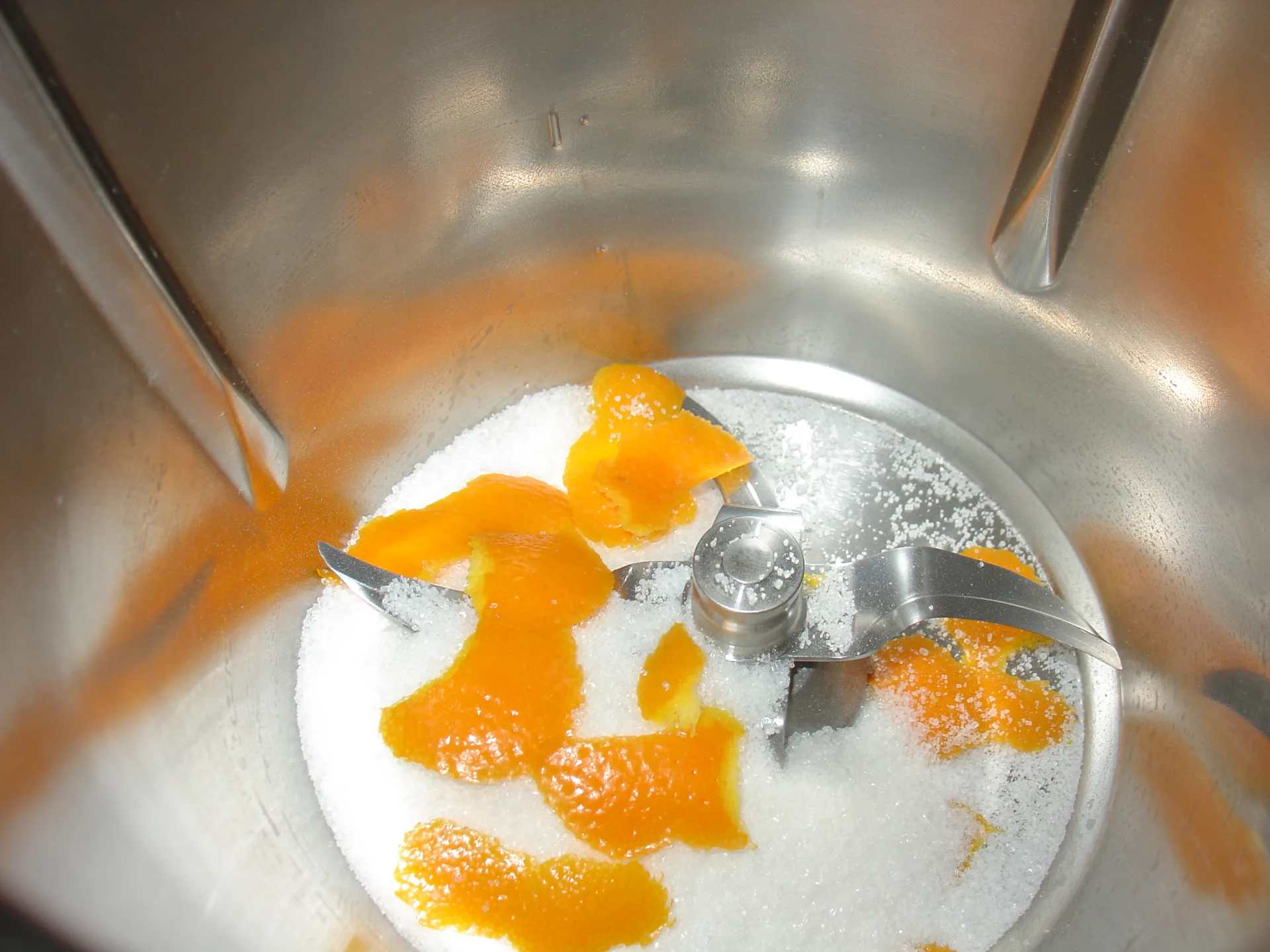 Crostata di frutta con frolla e pan di Spagna