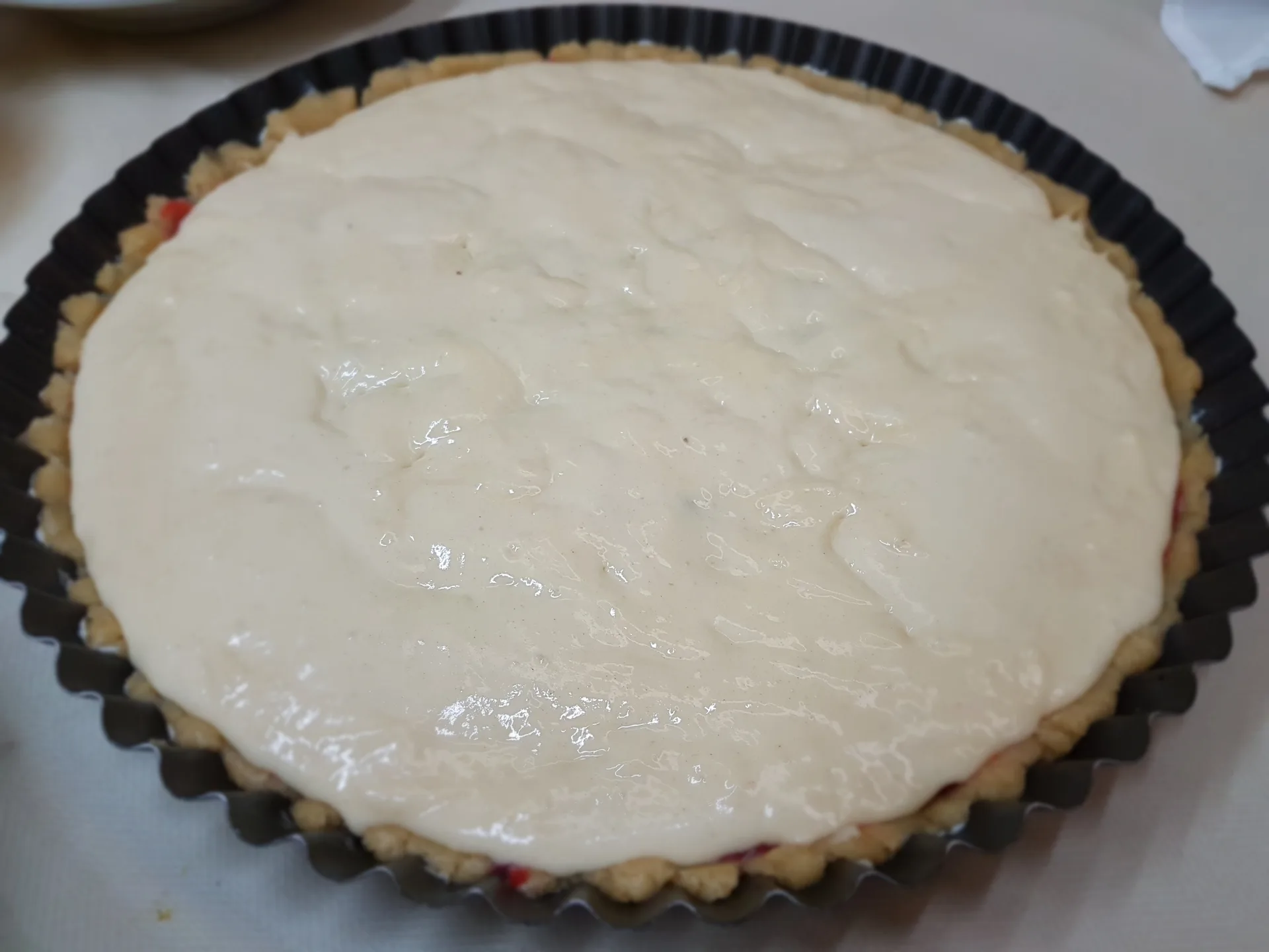 Crostata morbida con crema di fragole