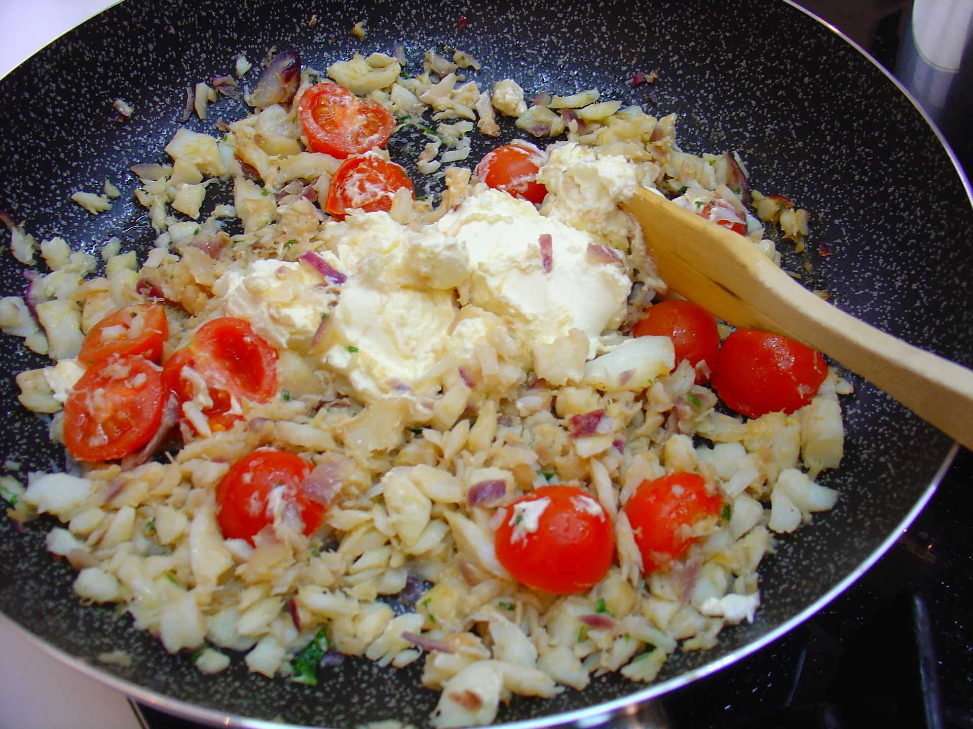 Farfalle con baccalà e formaggio