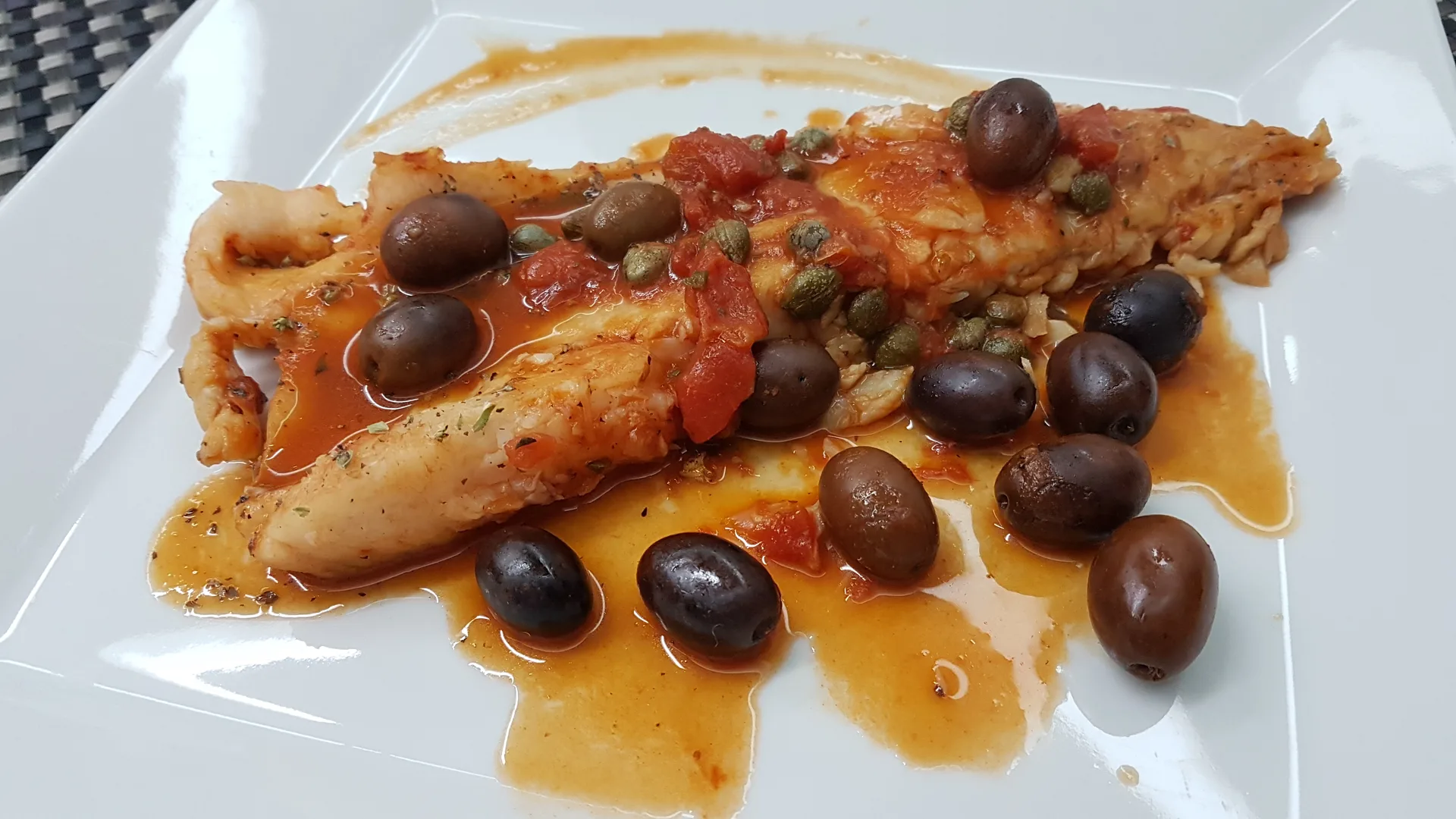 Filetto di cernia alla livornese