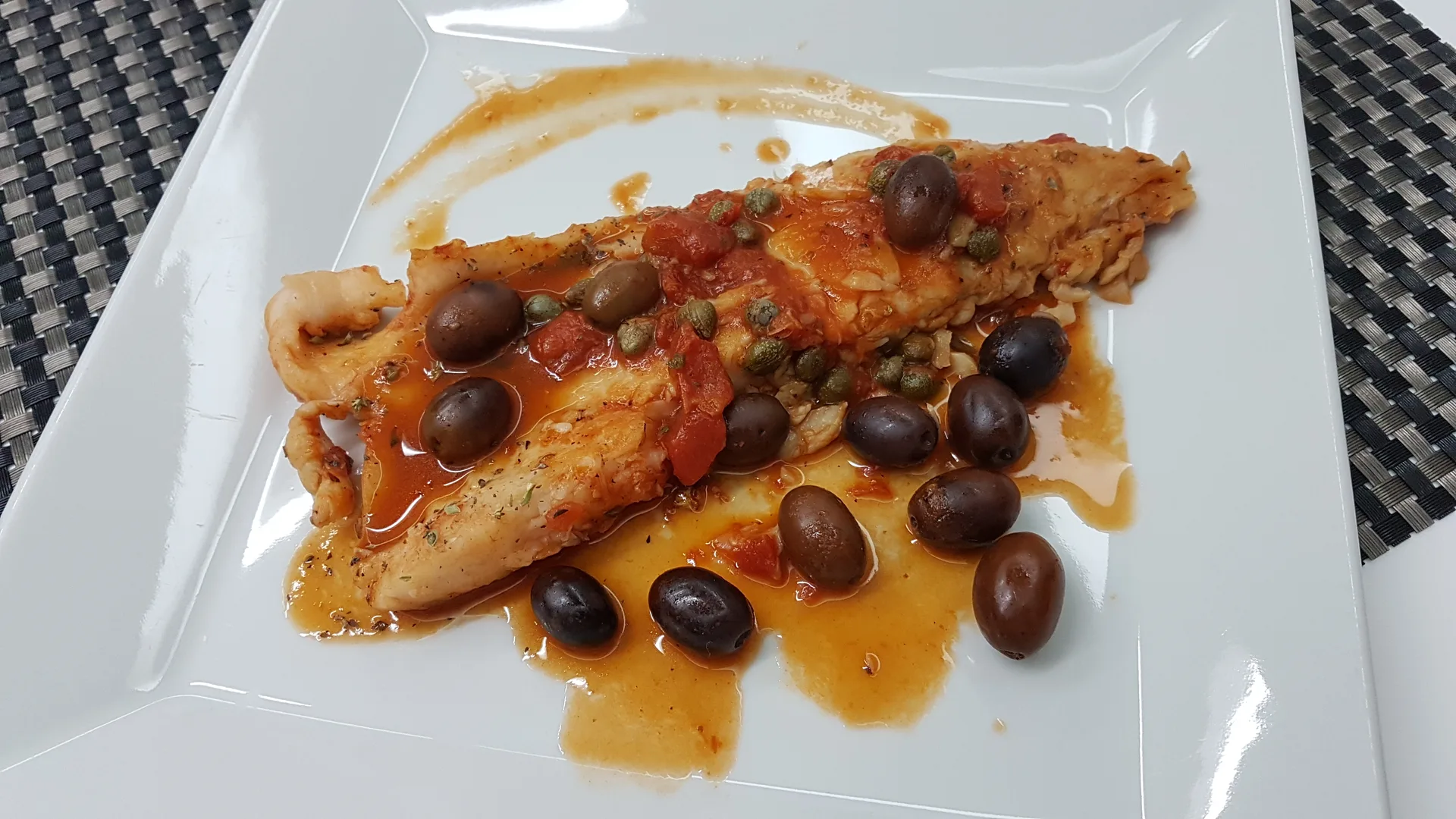 Filetto di cernia alla livornese