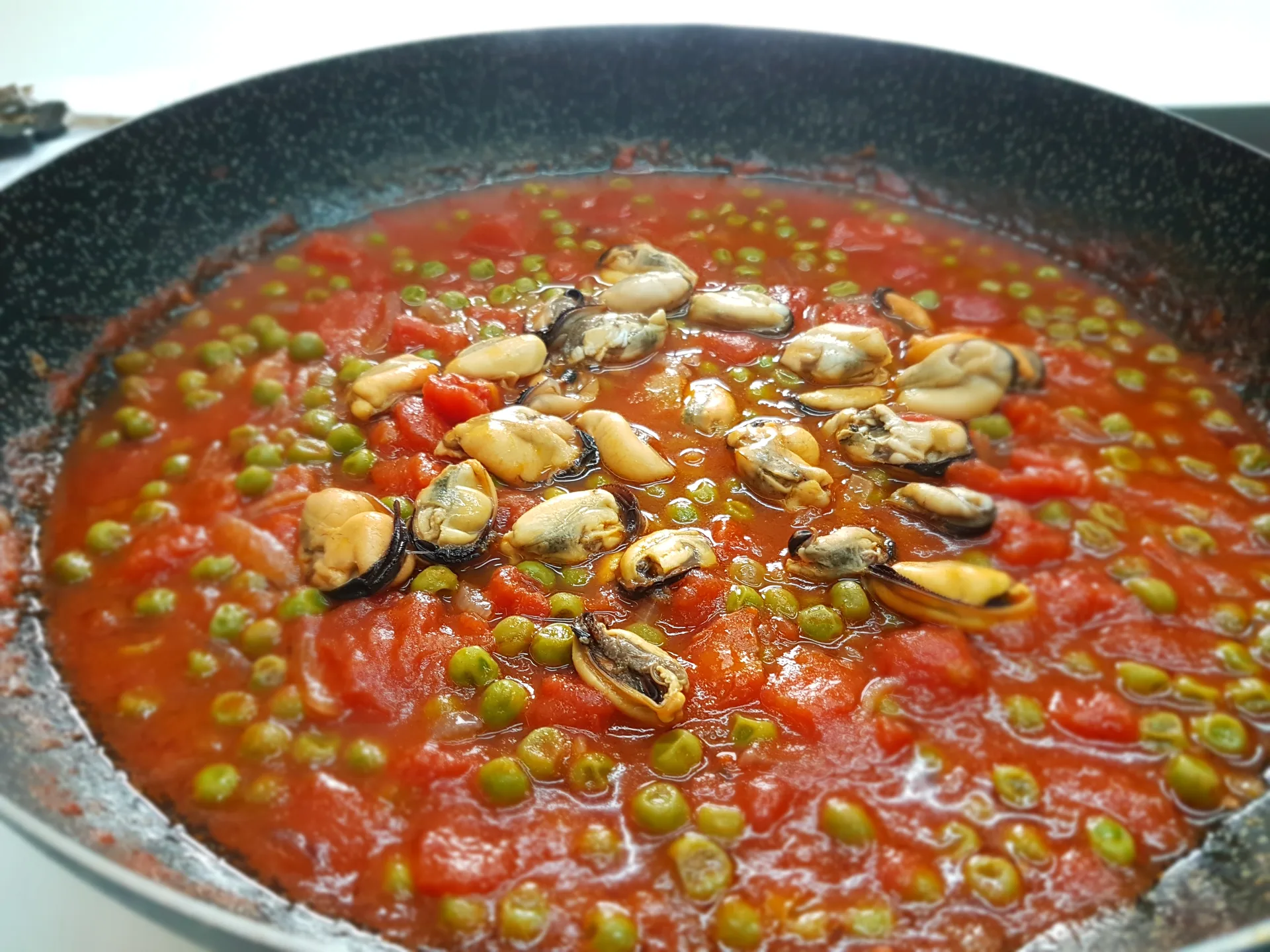 Fusilli armonia ( con cozze e piselli )