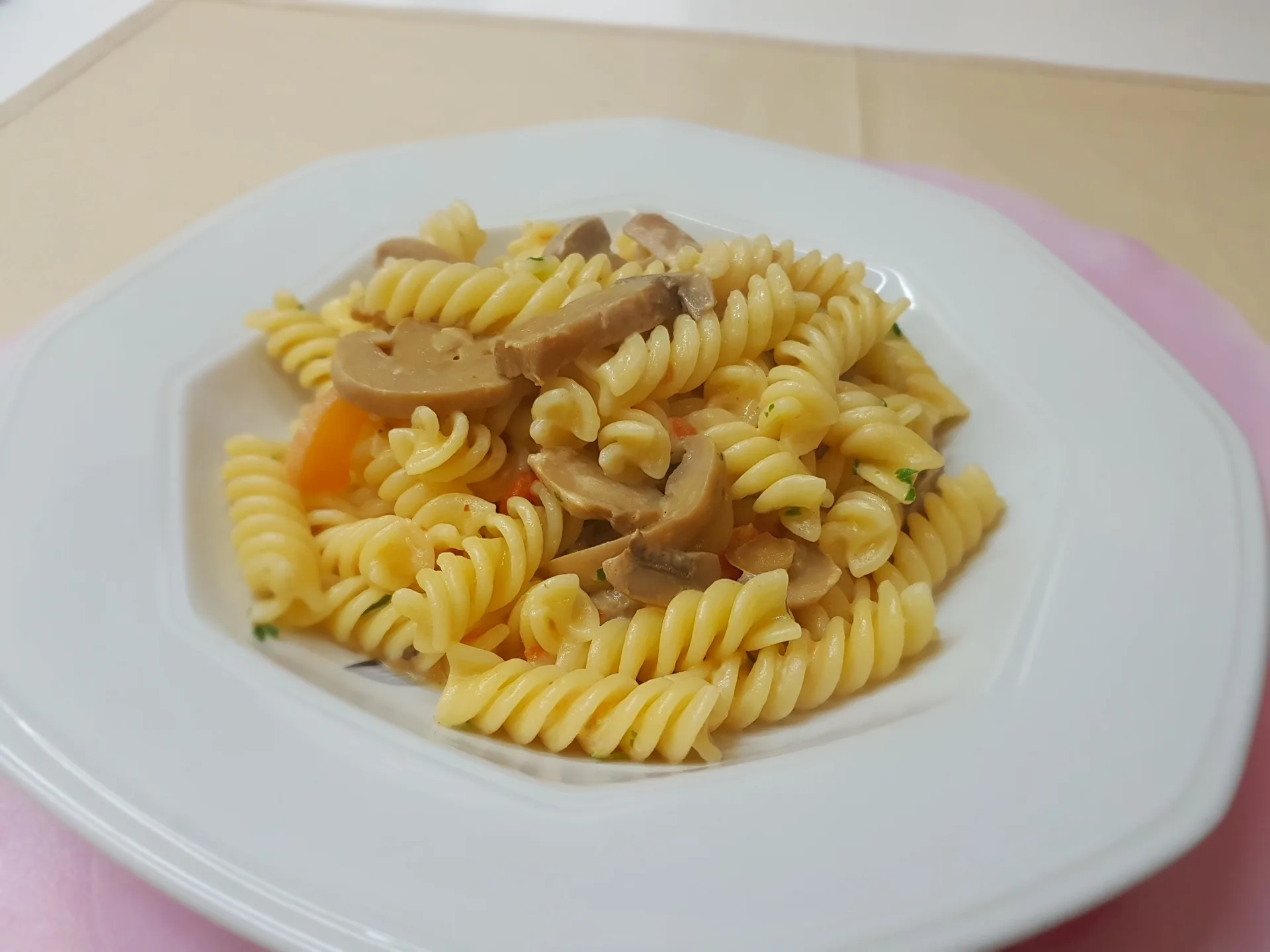 Fusilli con funghi alla birra