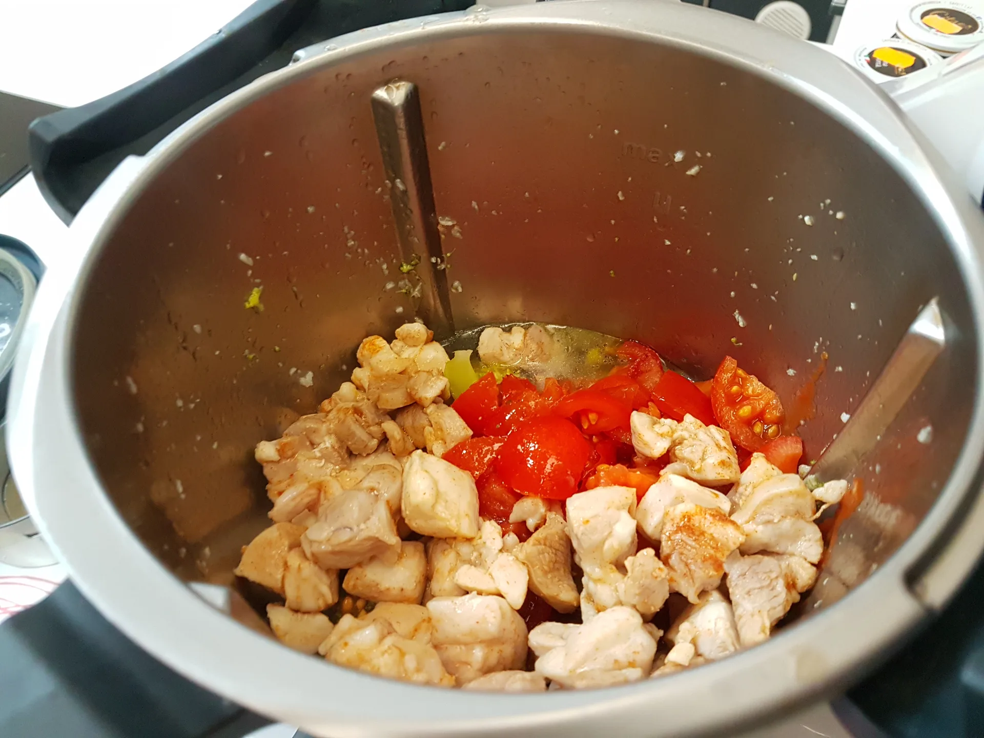 Fusilloni al bronzo con broccoli e bocconcini di pollo