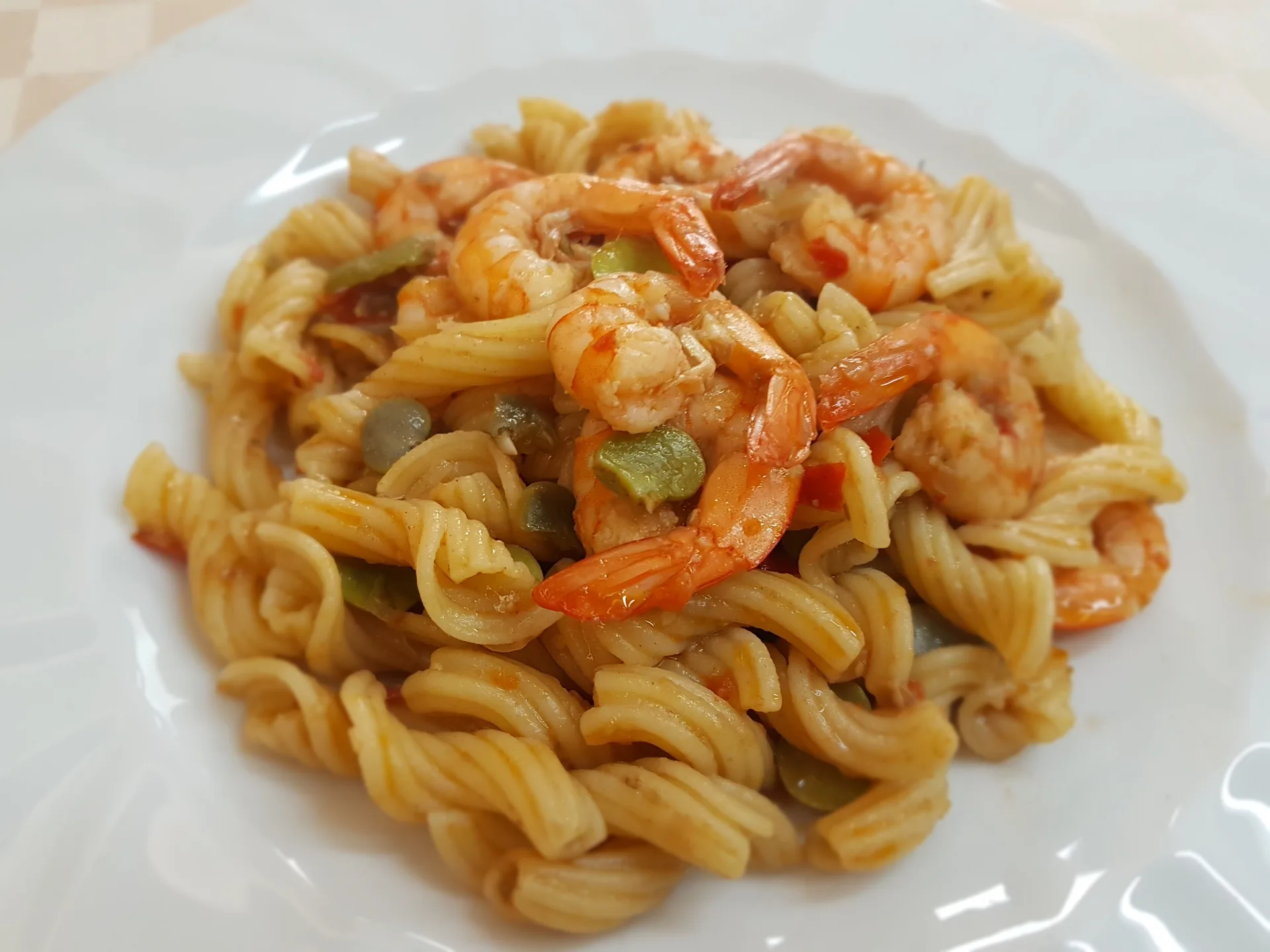 Garganelli con favetta e gamberetti