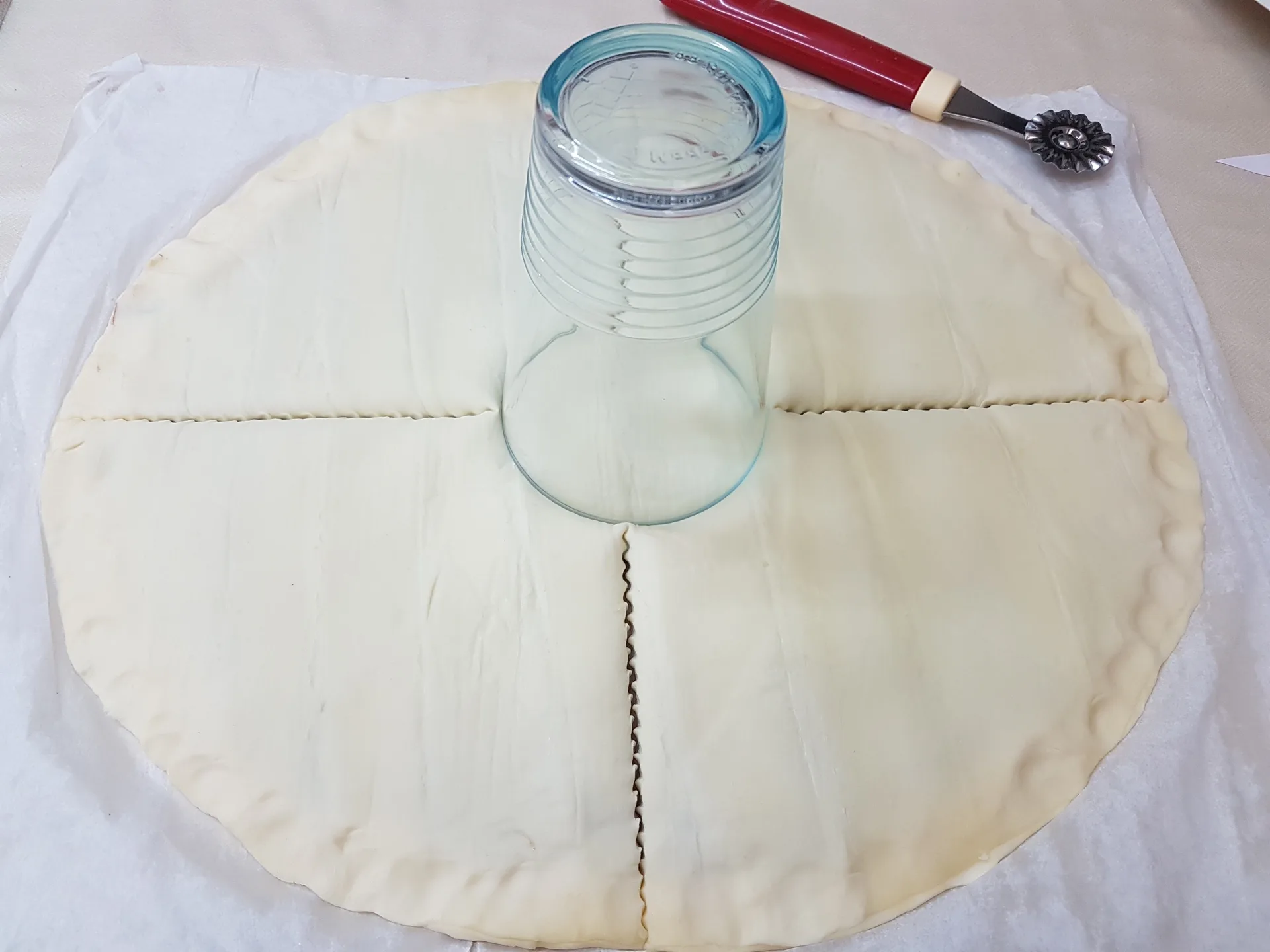 Girasole di pasta sfoglia con nutella