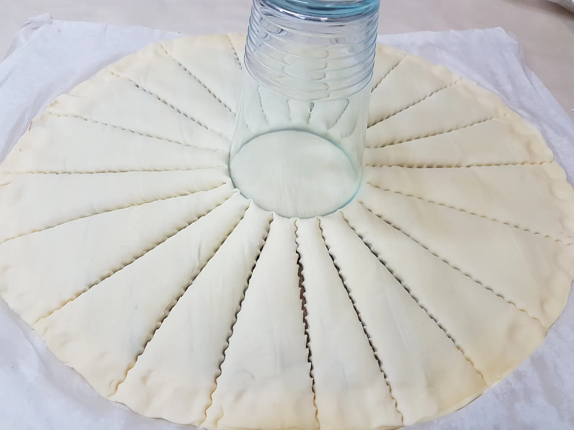 Girasole di pasta sfoglia con nutella