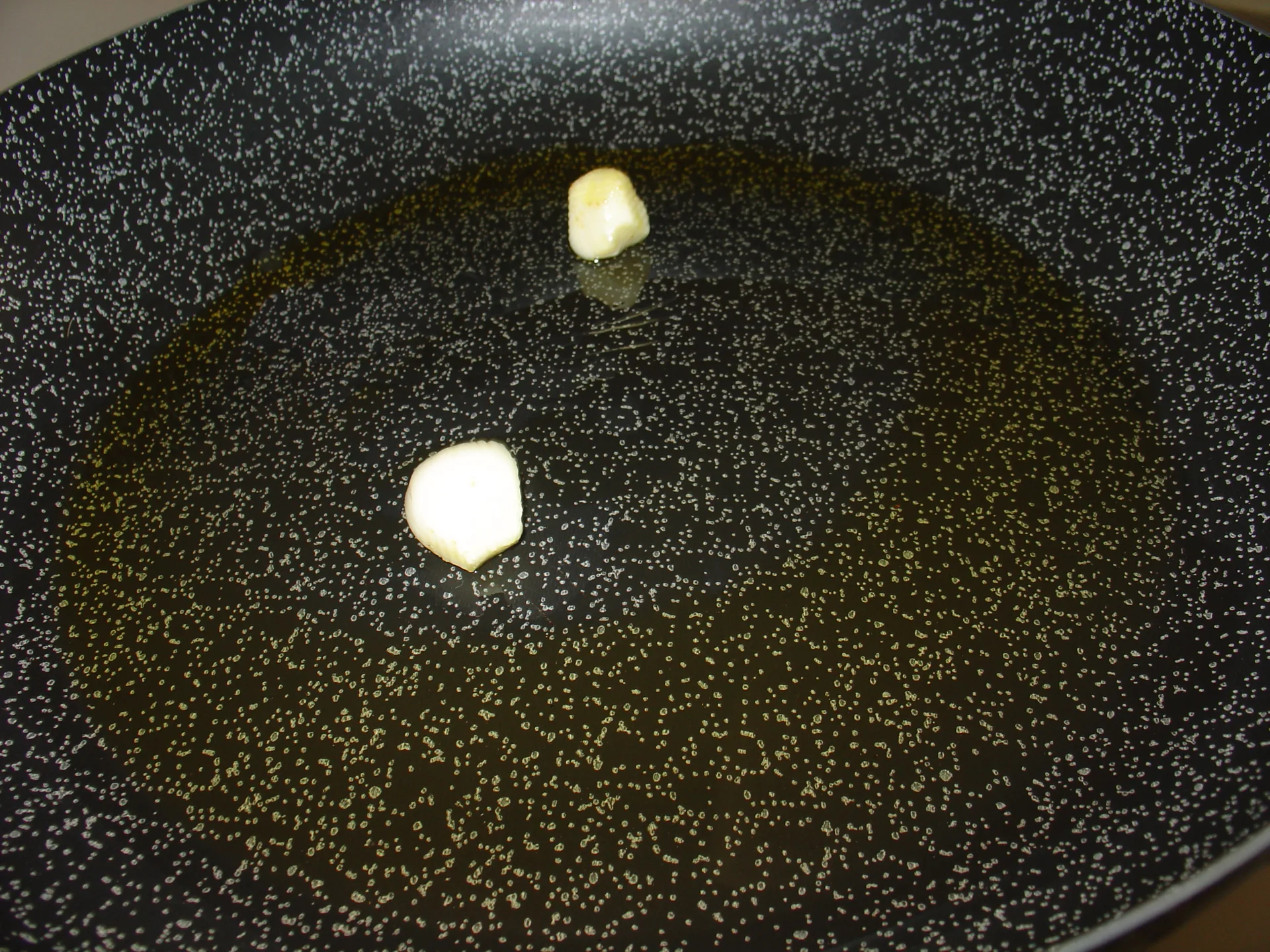 Linguine con ricci di mare e cannolicchi