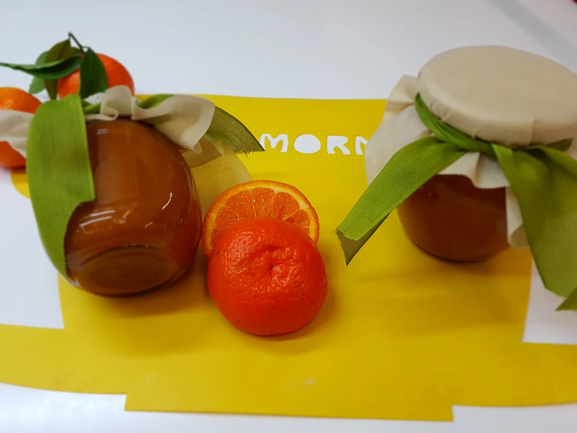 Marmellata di clementine con buccia