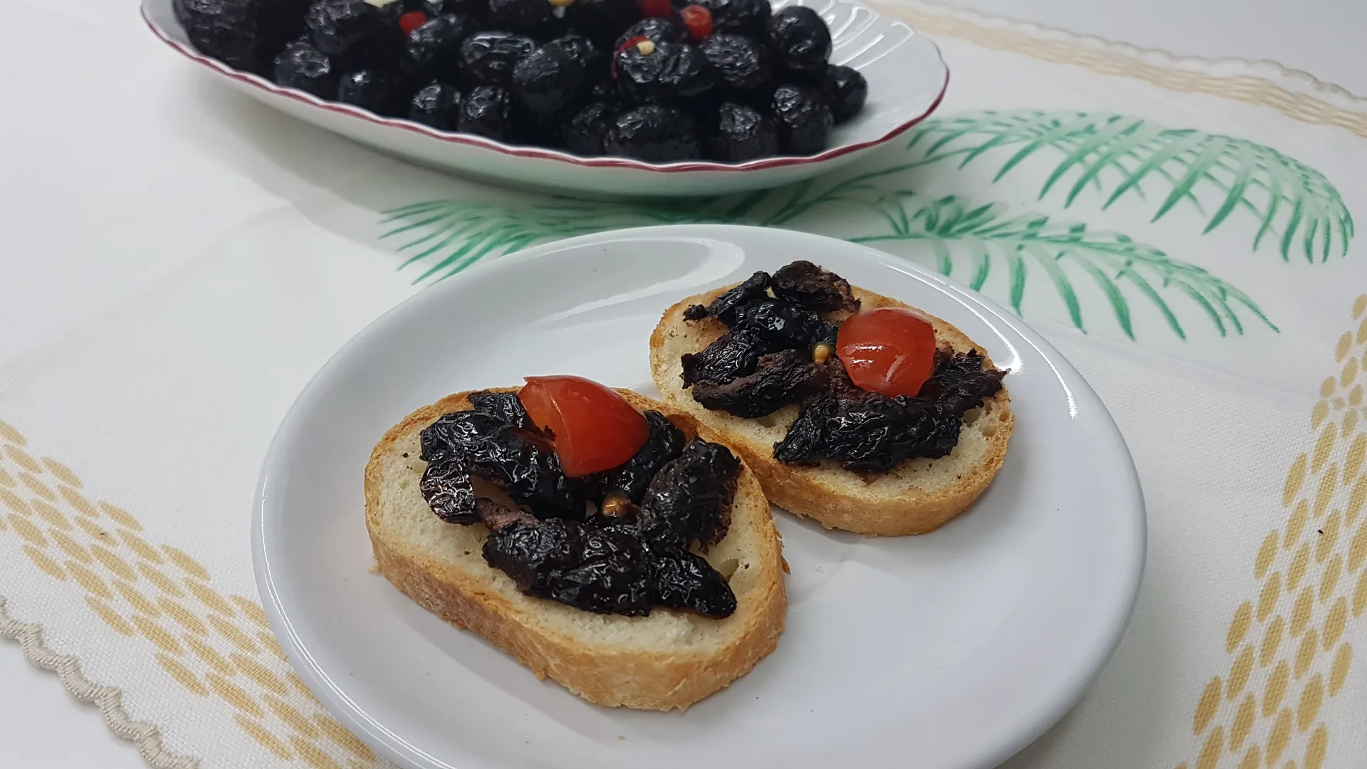 Olive nere sotto sale