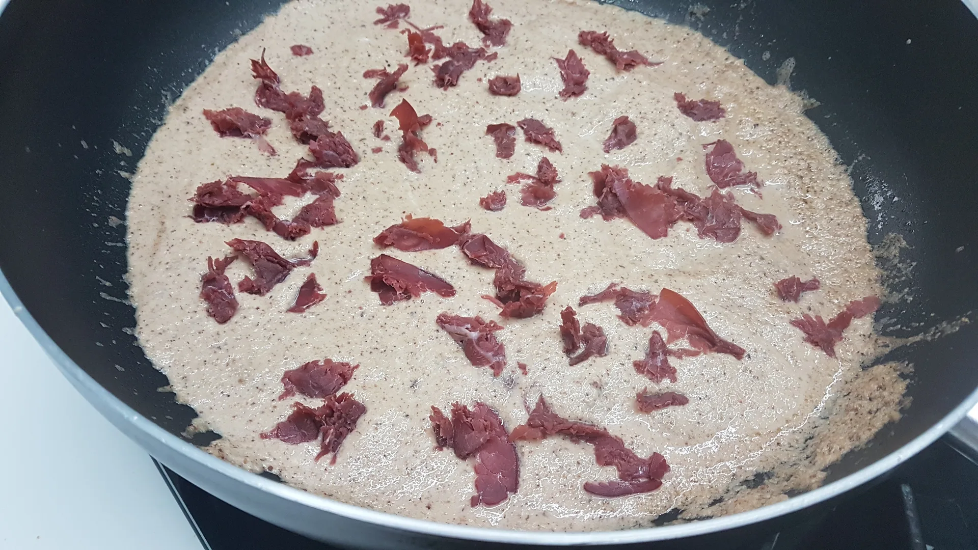 Paccheri con crema di pere e noci Pecan