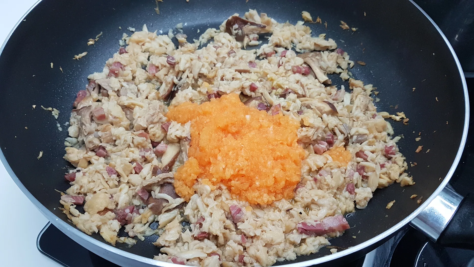 Paccheri con funghi e zucca