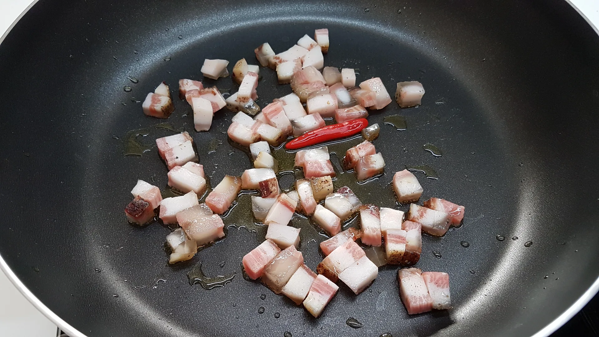 Paccheri con gamberetti e fagiolini mantecati con caciocavallo