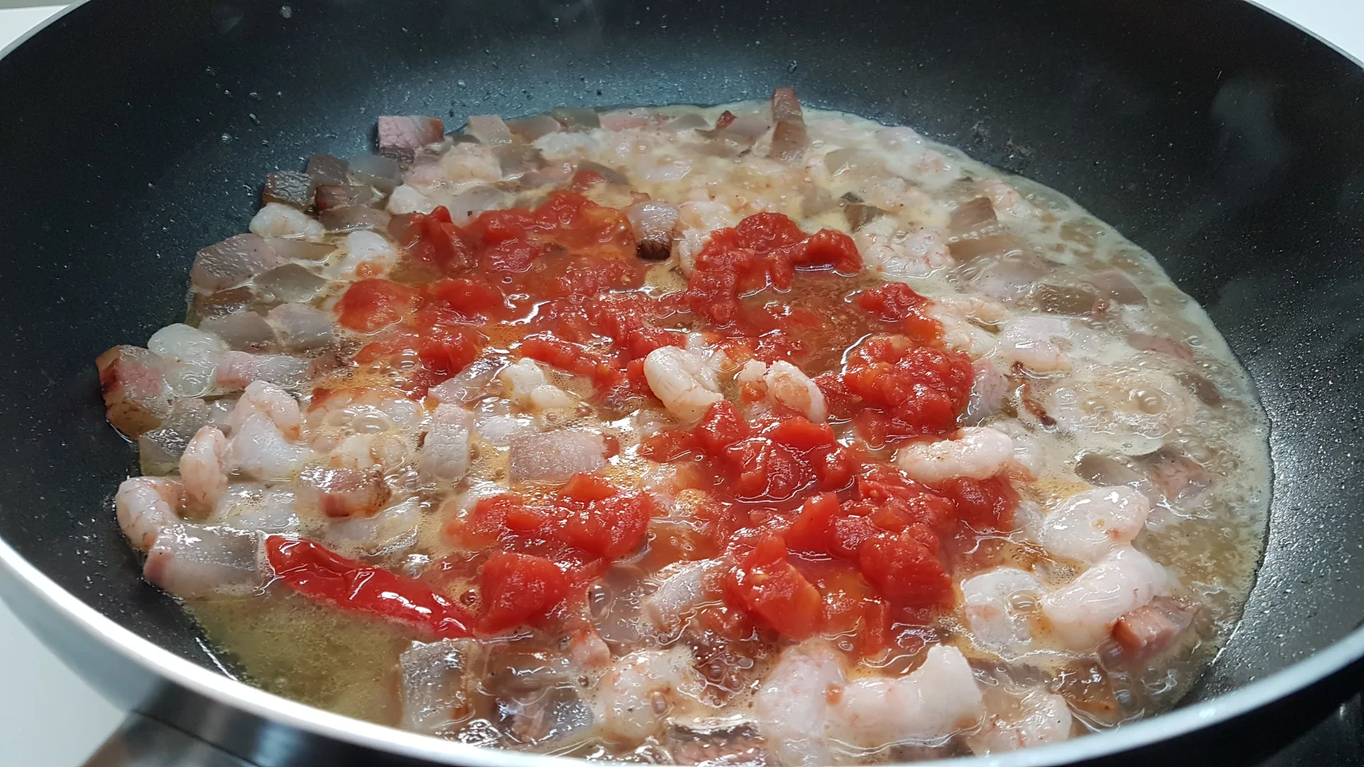 Paccheri con gamberetti e fagiolini mantecati con caciocavallo