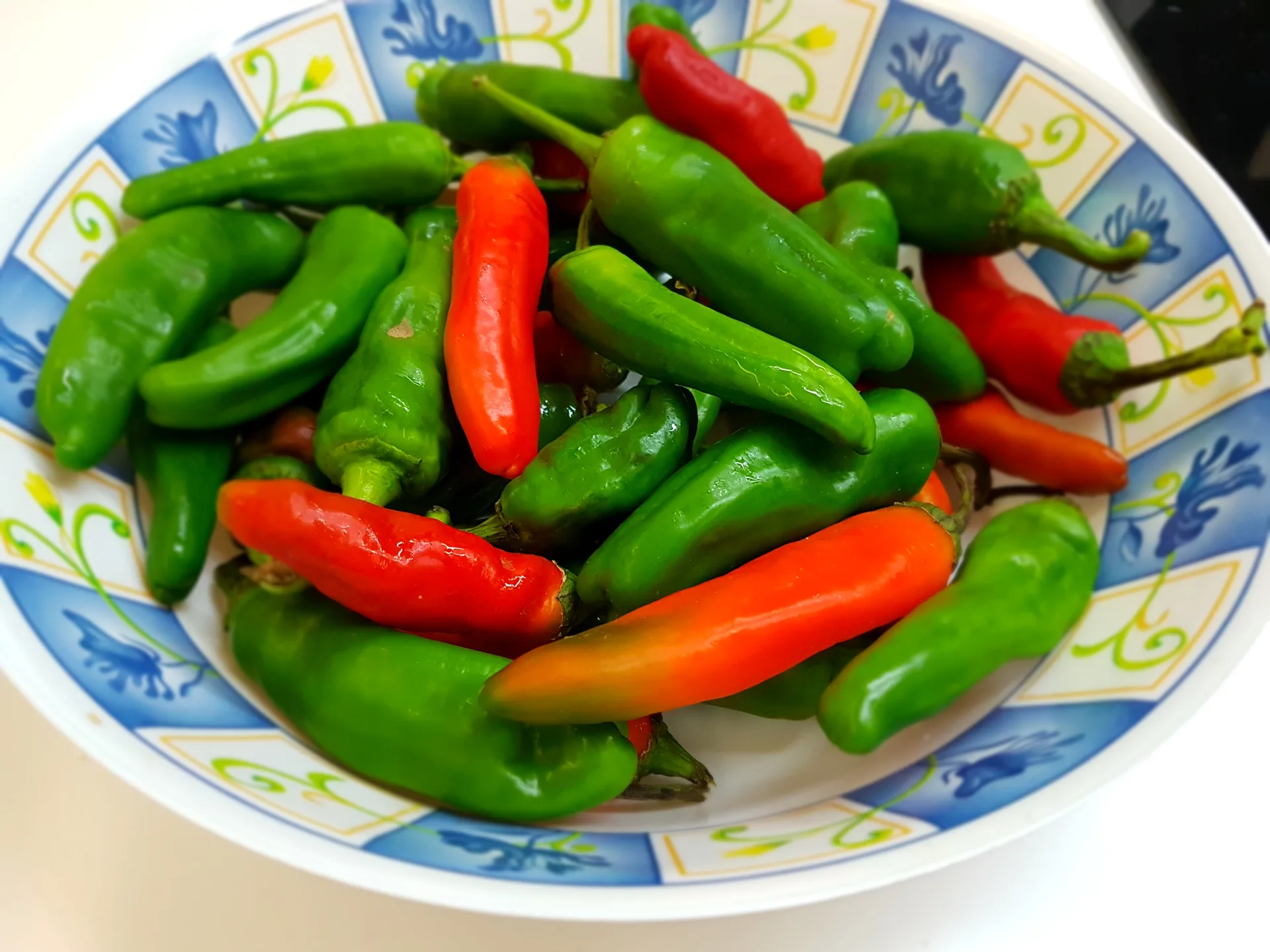 Paparlicchi e patate al forno ( Friggitelli )