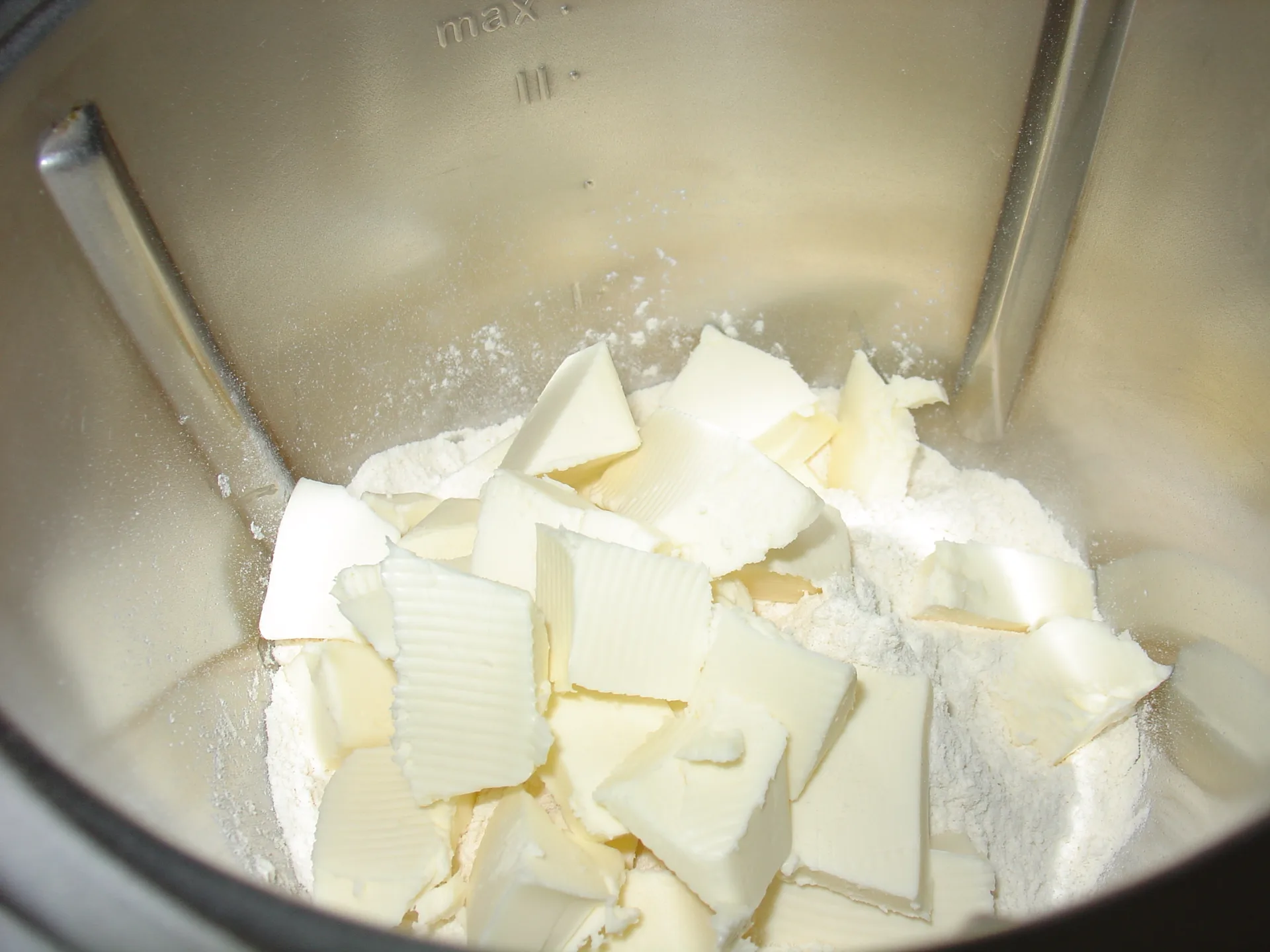 Pasta frolla ( base per crostata )