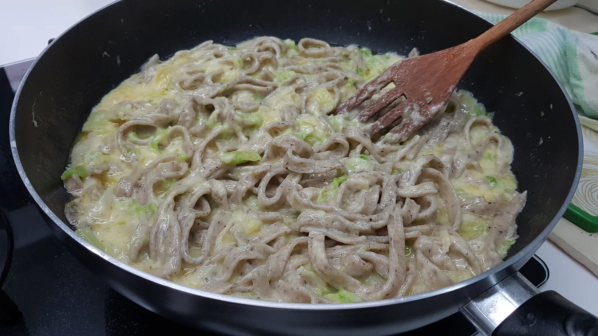 Pizzoccheri della Valtellina con verza