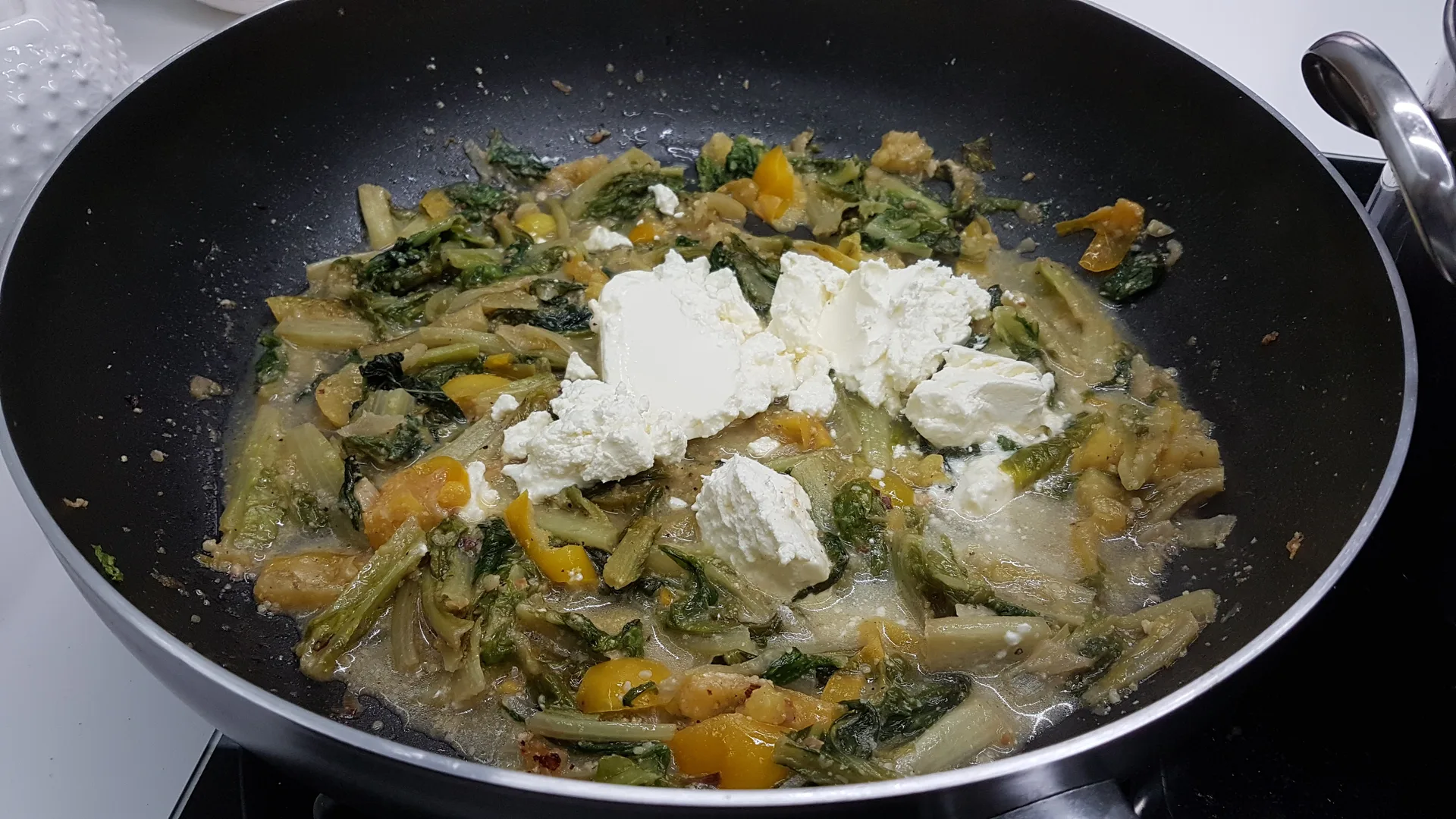 Rigatoni di Gragnano con lattuga