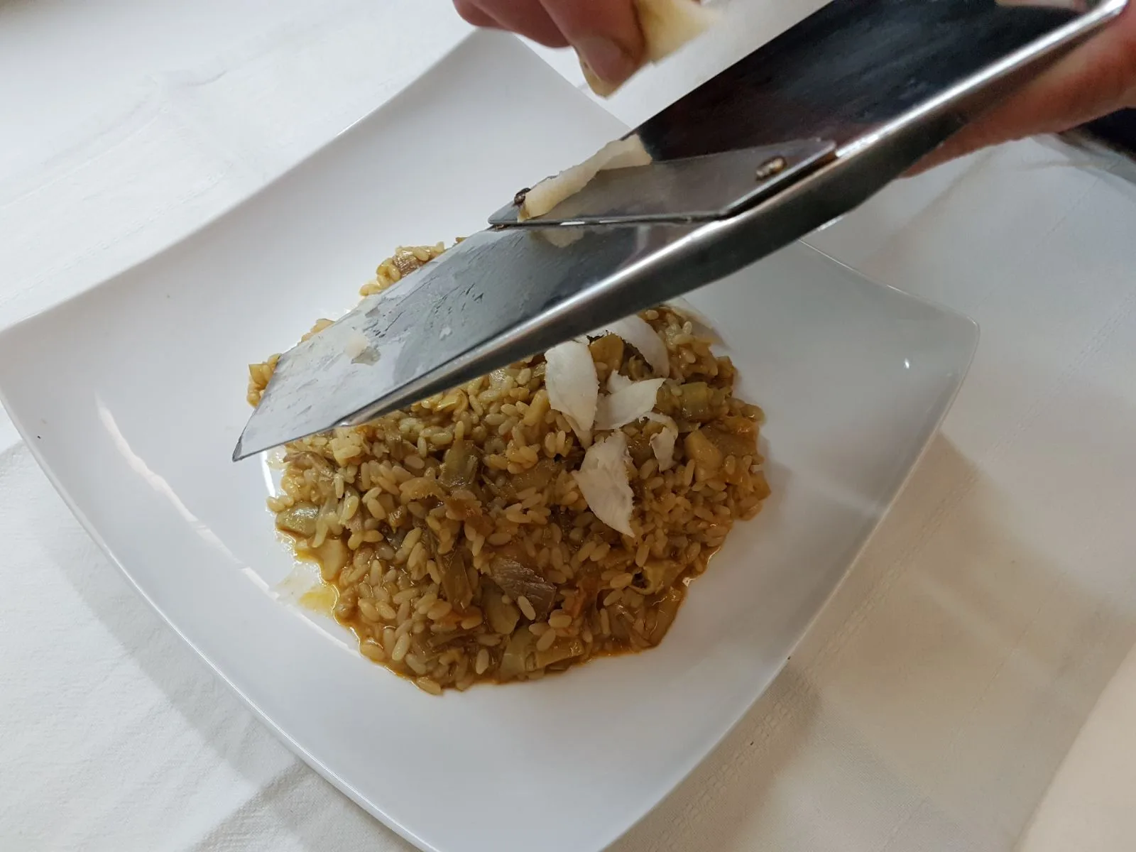 Risotto ai carciofi con topinambur
