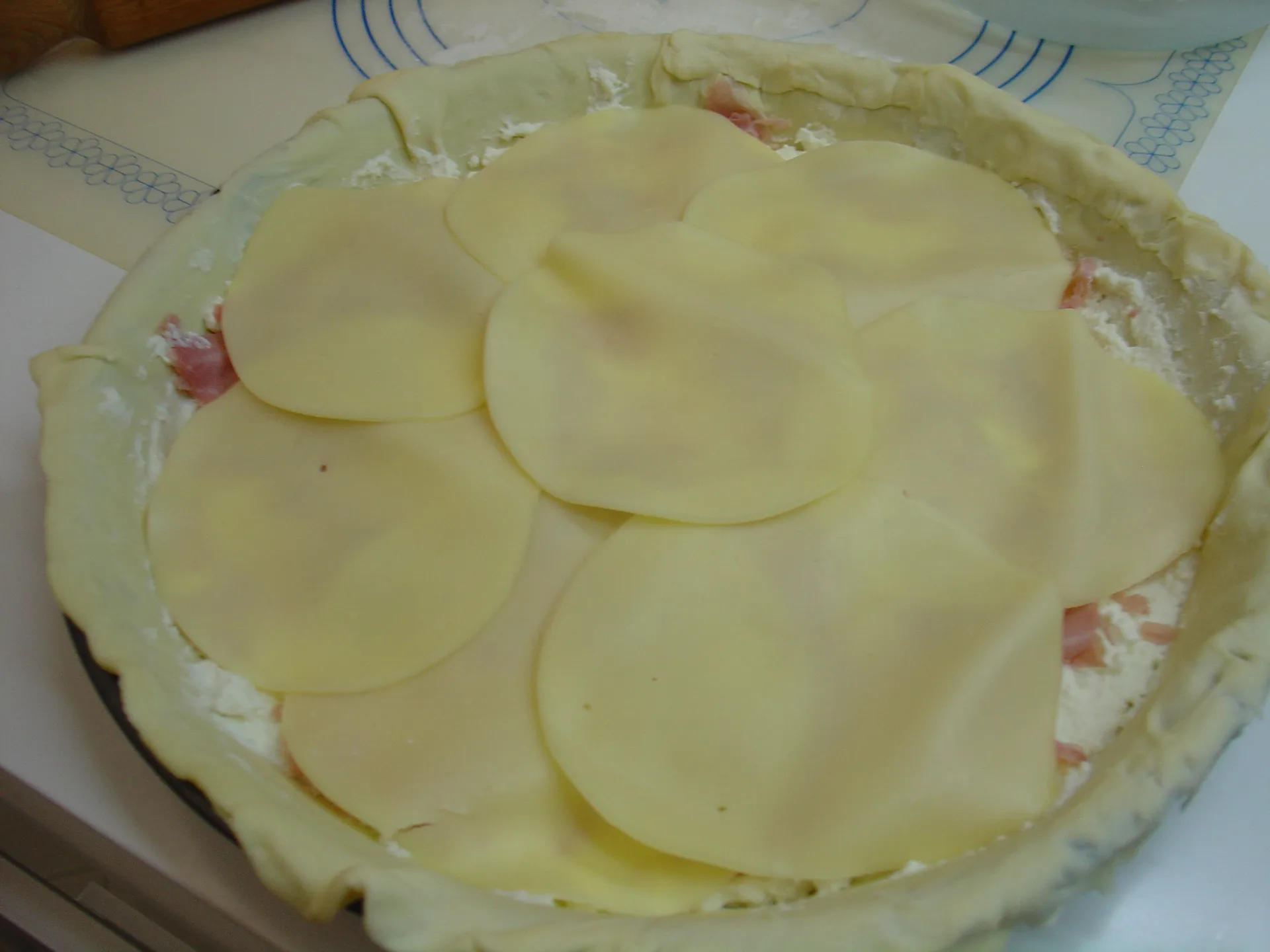 Rustico prosciutto e formaggi