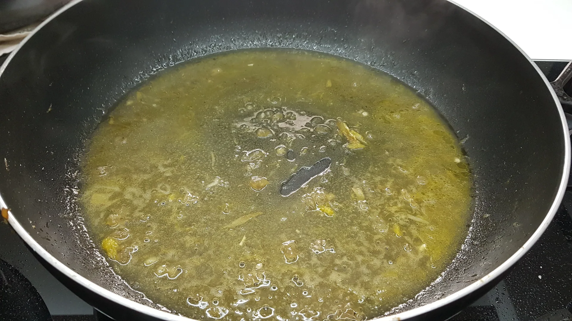 Scaloppine di vitello con carciofi all'arancia