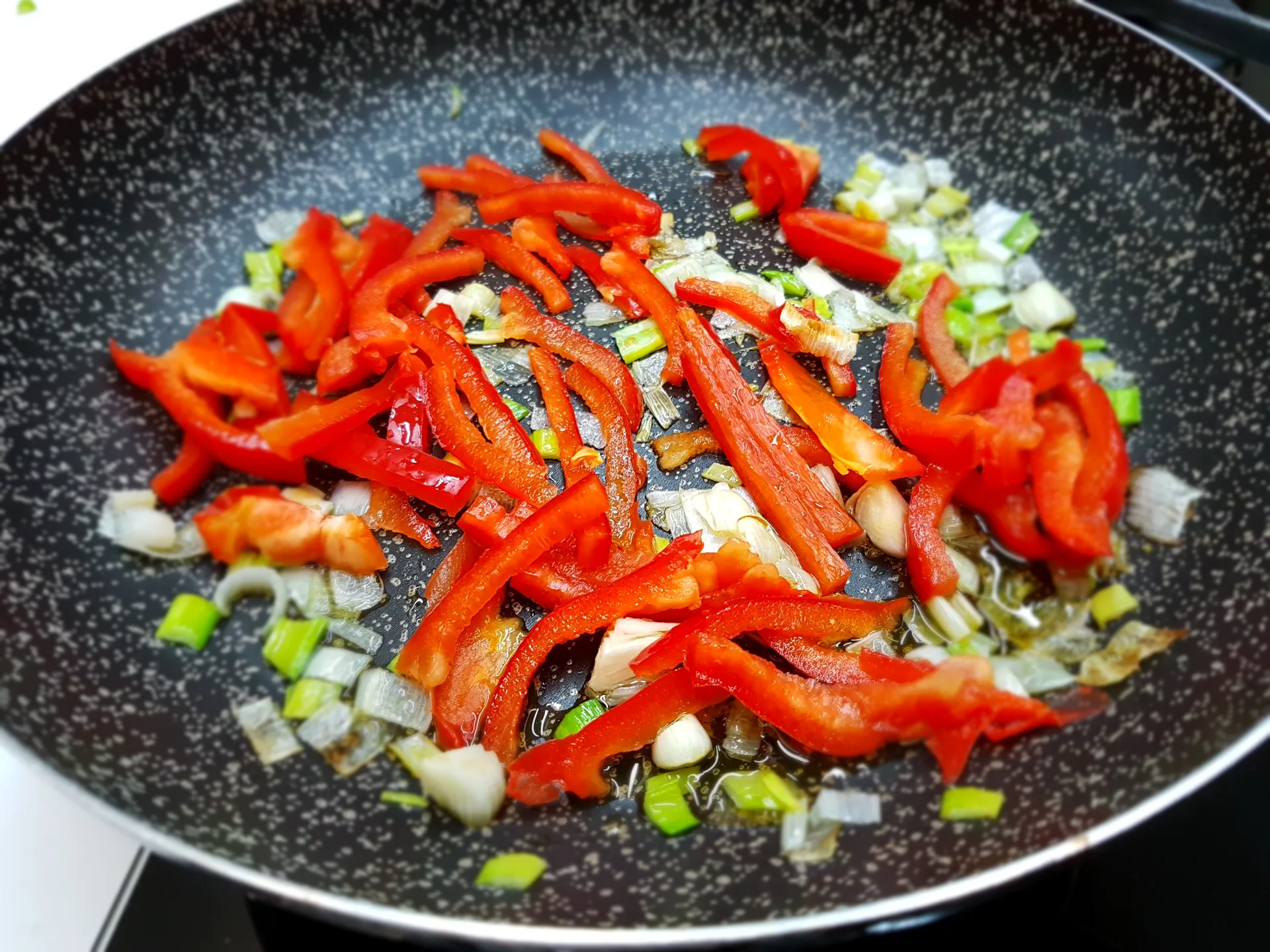 Strascinati con sivoni e salsiccia secca di Minervino