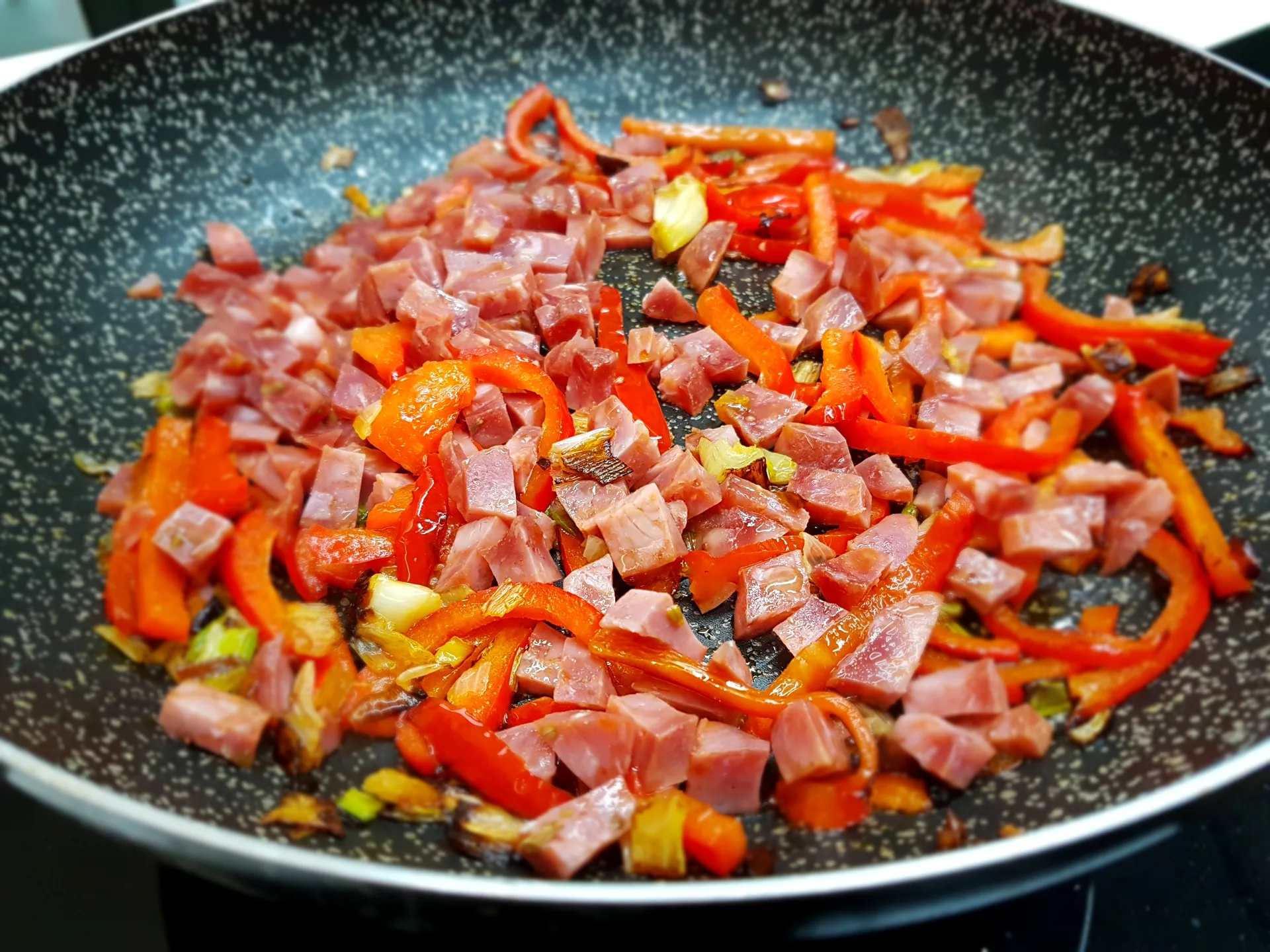 Strascinati con sivoni e salsiccia secca di Minervino