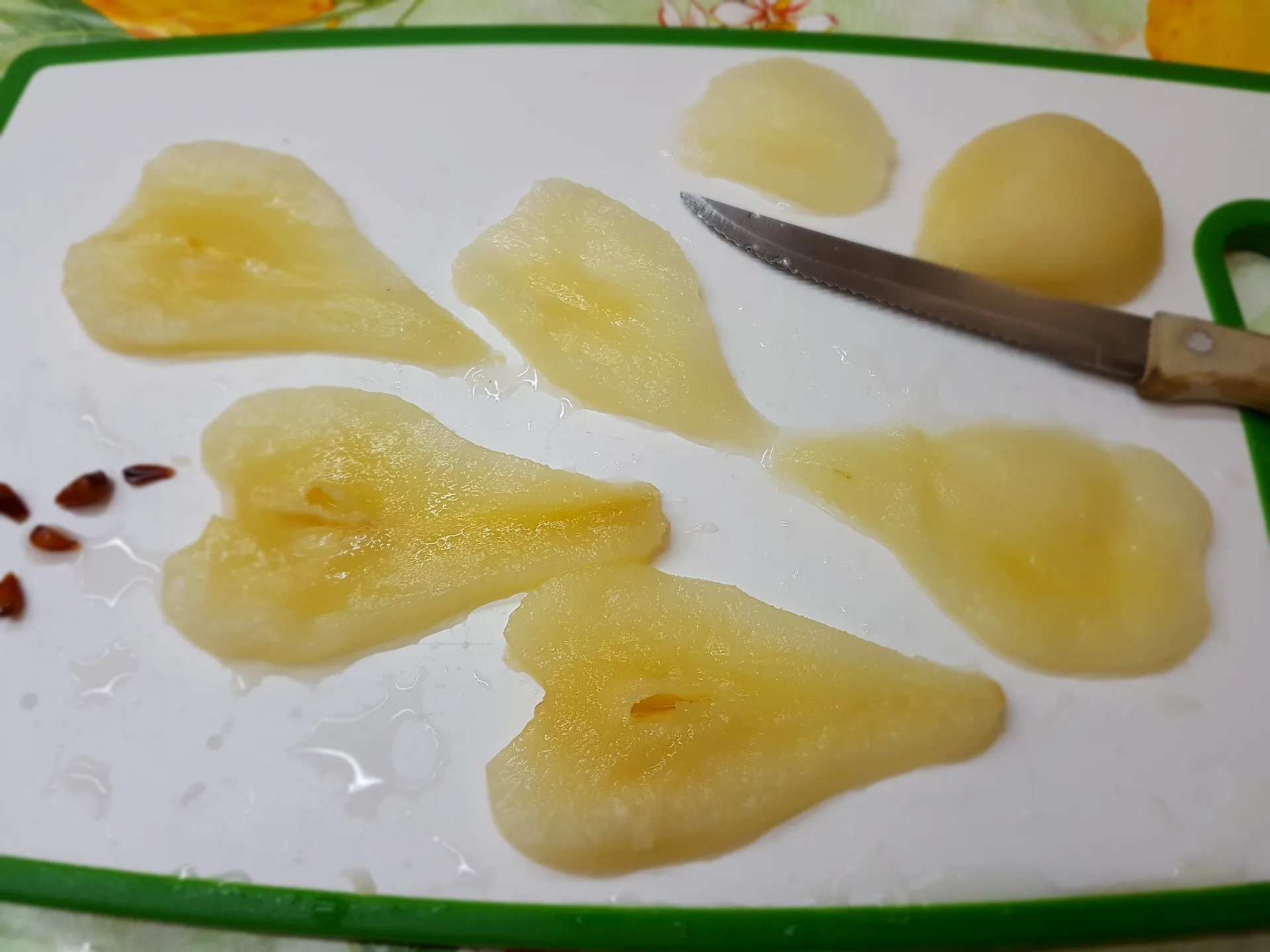 Torta delizia con pera e crema di pere