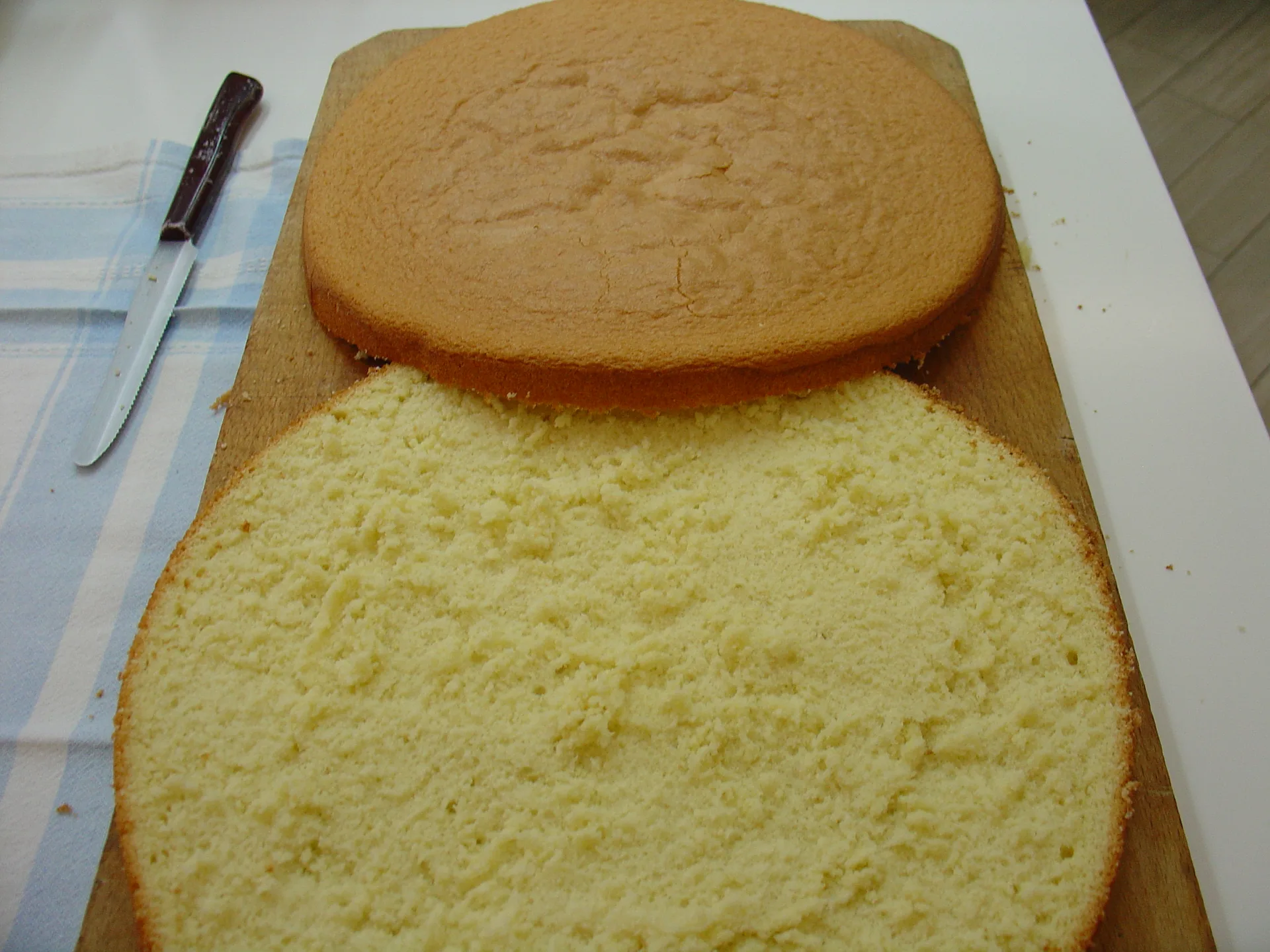 Torta Divina con mousse di fragole