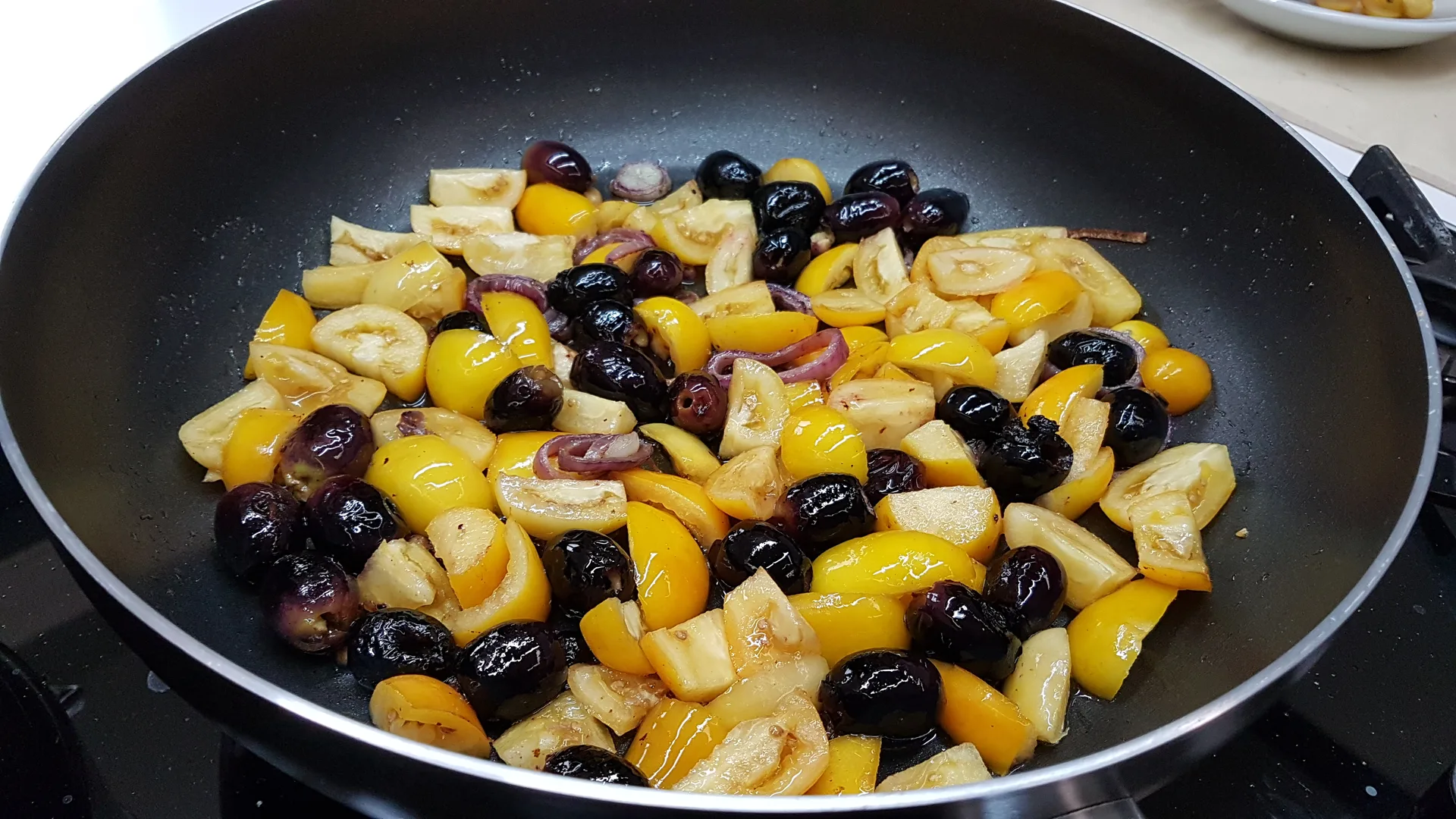 Troccoli con olive Termite alla bitettese