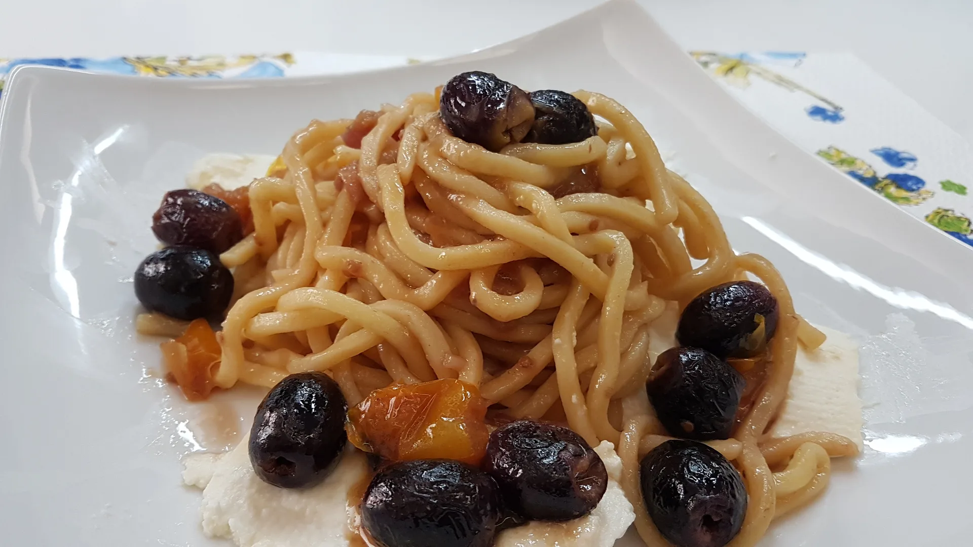 Troccoli con olive Termite alla bitettese