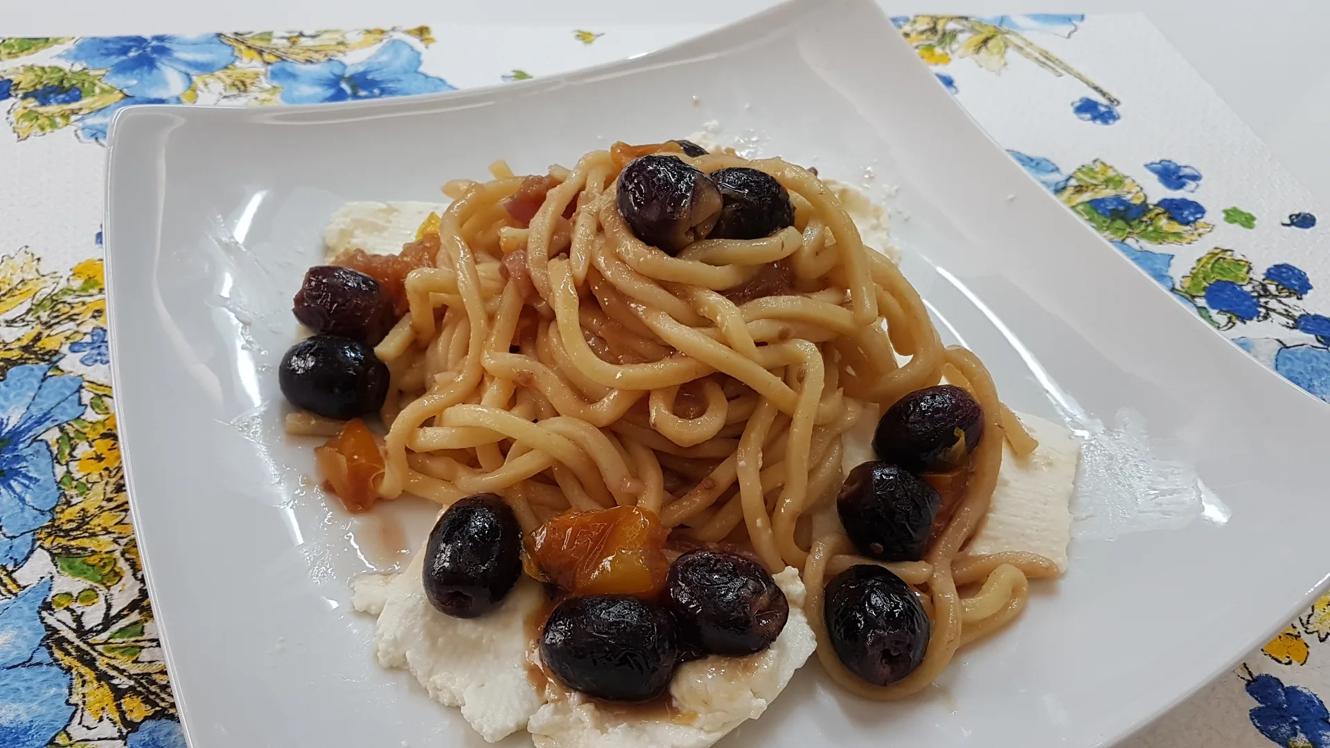 Troccoli con olive Termite alla bitettese